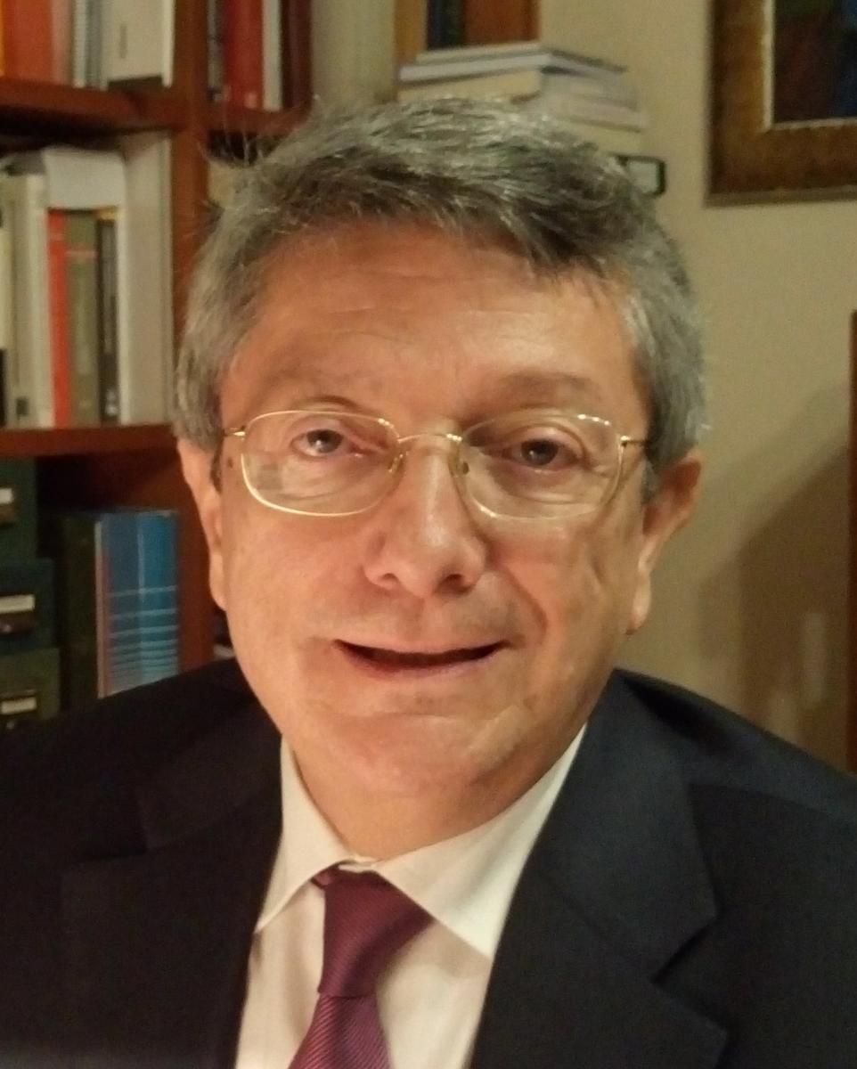 Dr Carlos Jiménez Piernas